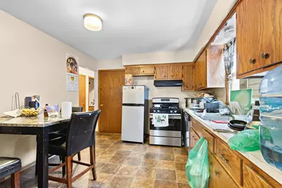 3224 S 13th St, Milwaukee, WI 53215 - Photo 24