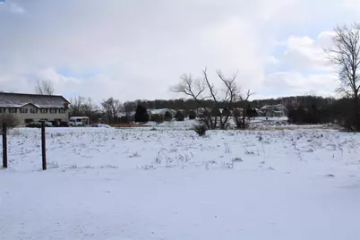 945  Bell Ave, Hartford, WI 53027 - Photo 6
