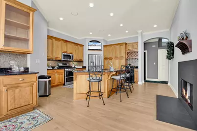 W132N6509  West View Ct, Menomonee Falls, WI 53051 - Photo 4