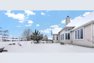 W132N6509  West View Ct, Menomonee Falls, WI 53051 - Photo 40