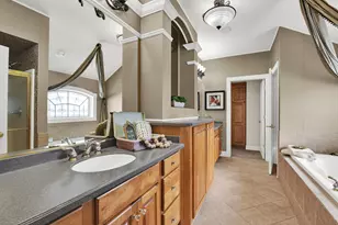 W132N6509 W View Ct, Menomonee Falls, WI 53051 - Photo 54