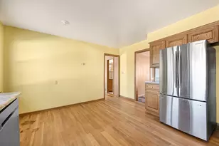 6046 S 22nd St, Milwaukee, WI 53221 - Photo 14