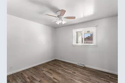 2930  37th St, Two Rivers, WI 54241 - Photo 10
