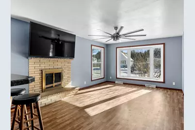 2930  37th St, Two Rivers, WI 54241 - Photo 4