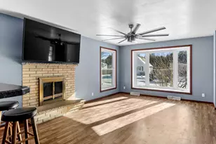 2930 37th St, Two Rivers, WI 54241 - Photo 4