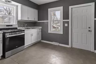 2558 N 24th St, Milwaukee, WI 53206 - Photo 12