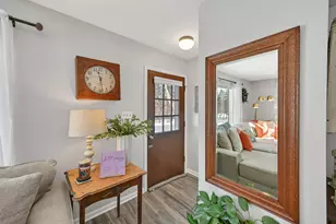 18590 Kamala Ct, Brookfield, WI 53045 - Photo 4