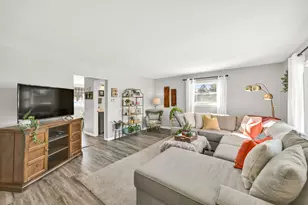 18590 Kamala Ct, Brookfield, WI 53045 - Photo 2