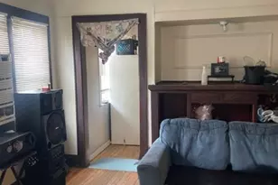 2576 N 51st St, Milwaukee, WI 53210 - Photo 10
