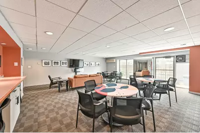 2525 S Shore Dr #2A, Milwaukee, WI 53207 - Photo 32