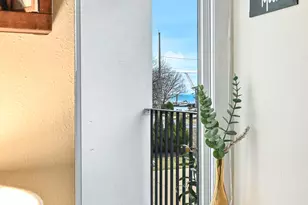 2525 S Shore Dr, Milwaukee, WI 53207 - Photo 26