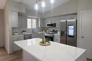 7765 S Mission Dr, Franklin, WI 53132 - Photo 12