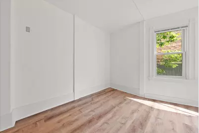 2026 E Kenilworth Pl #2, Milwaukee, WI 53202 - Photo 6