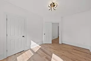 2026 E Kenilworth Pl, Milwaukee, WI 53202 - Photo 12