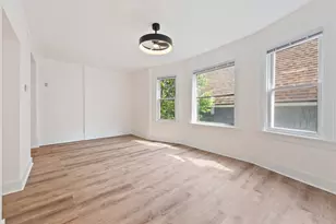 2026 E Kenilworth Pl, Milwaukee, WI 53202 - Photo 2