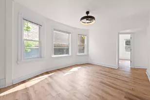 2026 E Kenilworth Pl, Milwaukee, WI 53202 - Photo 4