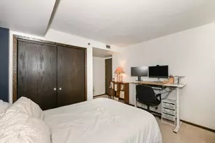 1633 N Prospect Ave, Milwaukee, WI 53202 - Photo 18
