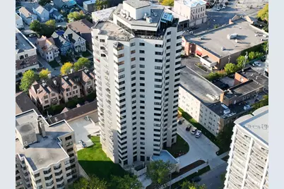 1633 N Prospect Ave #17C, Milwaukee, WI 53202 - Photo 34