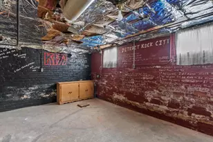 923 N 8th St, Manitowoc, WI 54220 - Photo 26