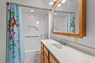 923 N 8th St, Manitowoc, WI 54220 - Photo 20