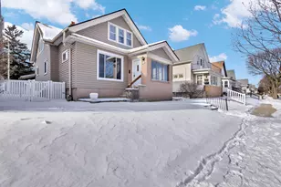 2065 S 71st St, West Allis, WI 53219 - Photo 2