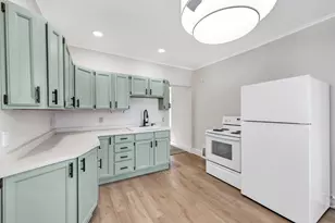 1306 New York Ave, Manitowoc, WI 54220 - Photo 2