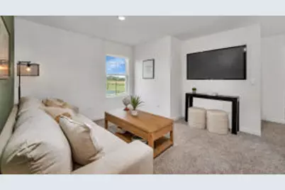 4861  Oakmont Rd, Racine, WI 53403 - Photo 12