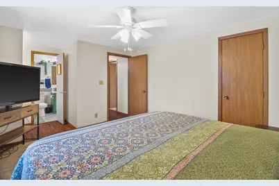 1350  Fireside Cir, Oshkosh, WI 54901 - Photo 14