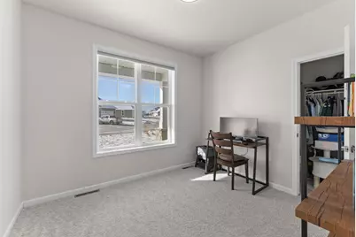 372  Vintage Dr, Sheboygan Falls, WI 53085 - Photo 28