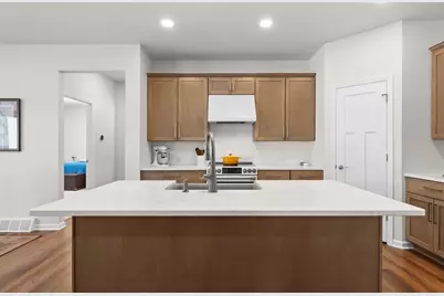 372  Vintage Dr, Sheboygan Falls, WI 53085 - Photo 8