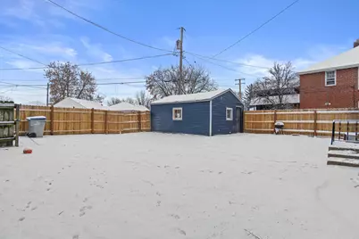 2417 W Roosevelt Dr, Milwaukee, WI 53209 - Photo 14