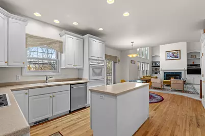 3205  Limerick Ln, Sheboygan, WI 53083 - Photo 4