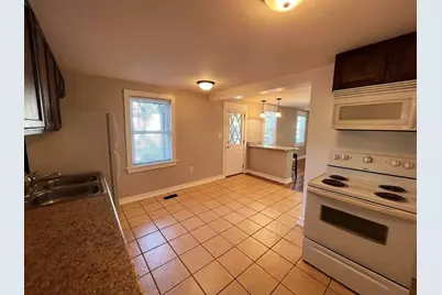 212 E Washington St #Lower, Delavan, WI 53115 - Photo 8