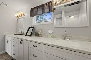 930 Henry St, Lake Geneva, WI 53147 - Photo 10