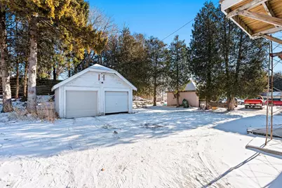 1617 S 10th St, Manitowoc, WI 54220 - Photo 2