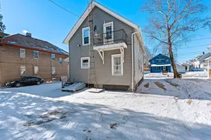 1617 S 10th St, Manitowoc, WI 54220 - Photo 26