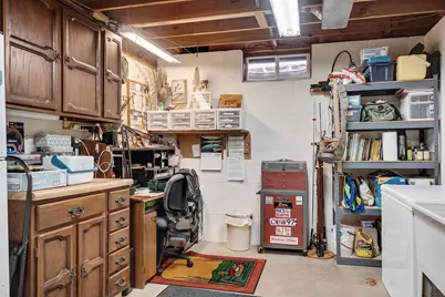 1024  Parkridge Dr, Onalaska, WI 54650 - Photo 16