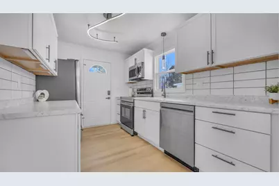 2231 N 23rd St, Sheboygan, WI 53083 - Photo 8