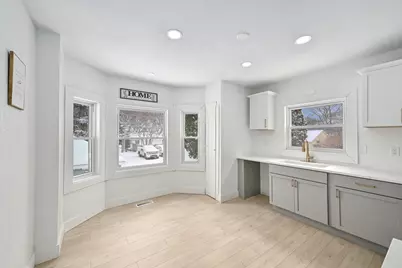 4640 W Scranton Pl #4642, Milwaukee, WI 53216 - Photo 10