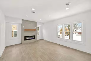 4640 W Scranton Pl, Milwaukee, WI 53216 - Photo 22