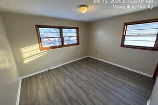 8025 W Villard Ave, Milwaukee, WI 53218 - Photo 12