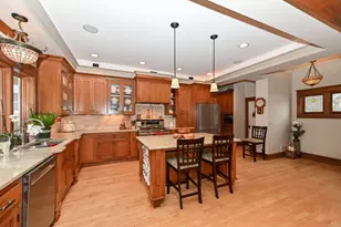 2176 N 73rd St, Wauwatosa, WI 53213 - Photo 22