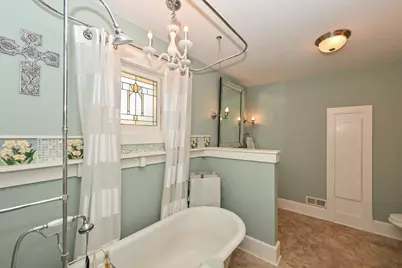 2176 N 73rd St, Wauwatosa, WI 53213 - Photo 40