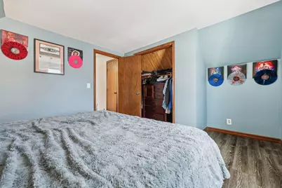 220  Waverly Pl, Waukesha, WI 53186 - Photo 24