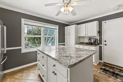 534  Woodridge Dr, Grafton, WI 53024 - Photo 10