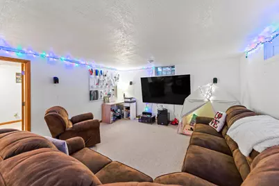 534  Woodridge Dr, Grafton, WI 53024 - Photo 26