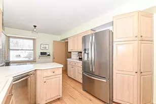 4265 N 163rd St, Brookfield, WI 53005 - Photo 20