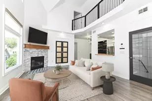 118 W Reservoir Ave, Milwaukee, WI 53212 - Photo 10