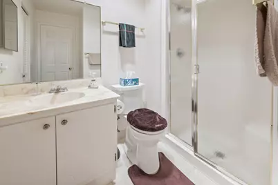 937 W Heritage Ct #201, Mequon, WI 53092 - Photo 8