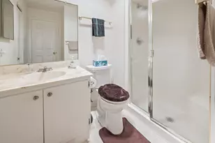 937 W Heritage Ct, Mequon, WI 53092 - Photo 8